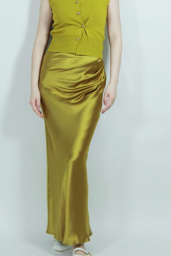 Elegant Pleated Mermaid Skirt - Image 2