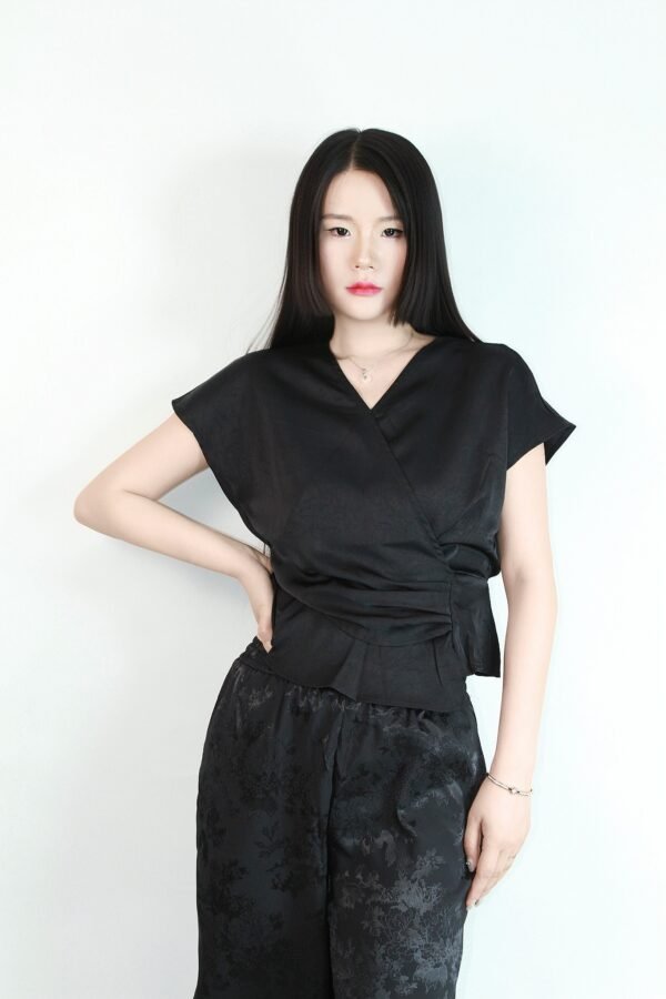 Cross V - neck Short - sleeve - Image 4