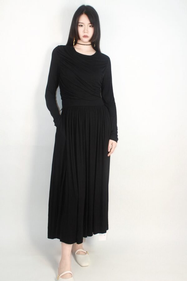 Hepburn-Inspired Maxi Dress - Image 8