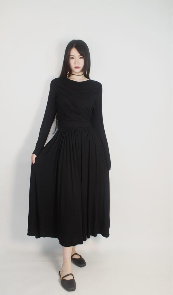 Hepburn-Inspired Maxi Dress - Image 9